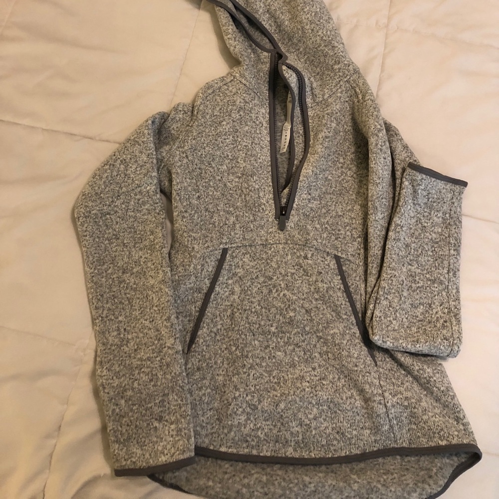 Lulu Lemon pullover